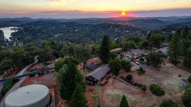 23339 Wayfarer Ct, Auburn, CA 95602