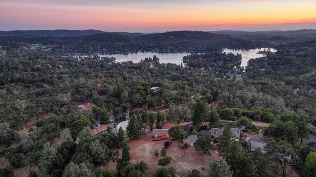 23339 Wayfarer Ct, Auburn, CA 95602