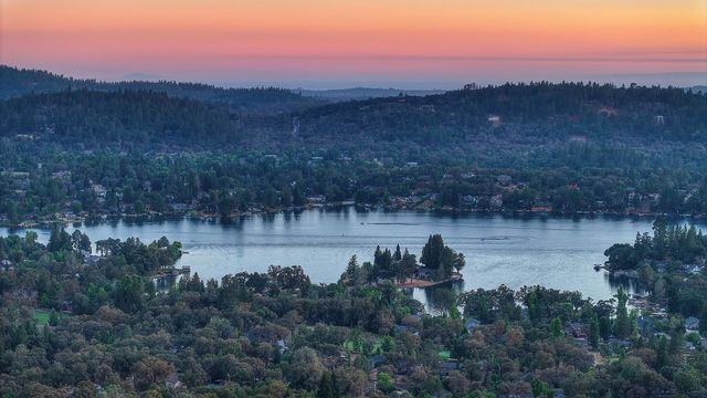 23339 Wayfarer Ct, Auburn, CA 95602