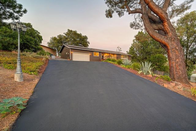23339 Wayfarer Ct, Auburn, CA 95602