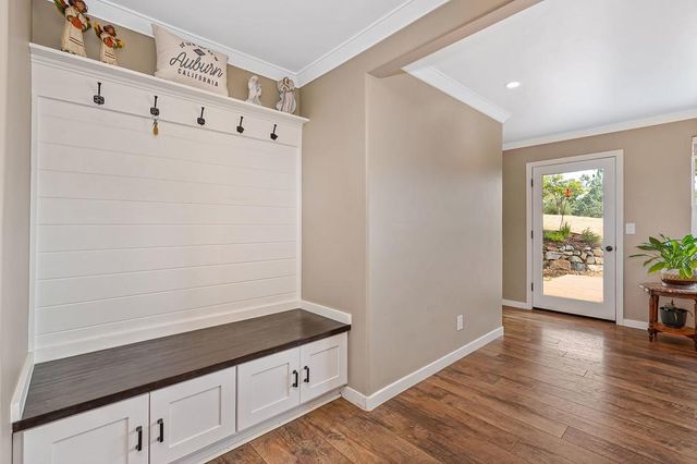 23339 Wayfarer Ct, Auburn, CA 95602