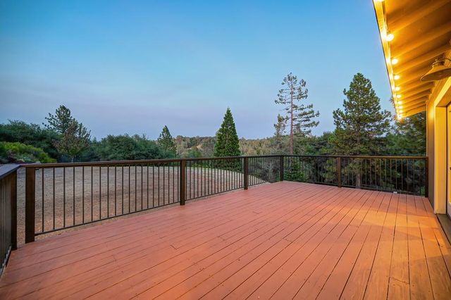23339 Wayfarer Ct, Auburn, CA 95602