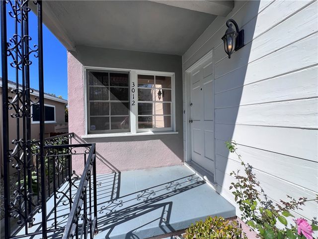 3012 Los Olivos Lane, La Crescenta, CA 91214