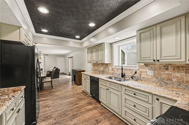 907 Debbie Court, Clayton, OH 45415