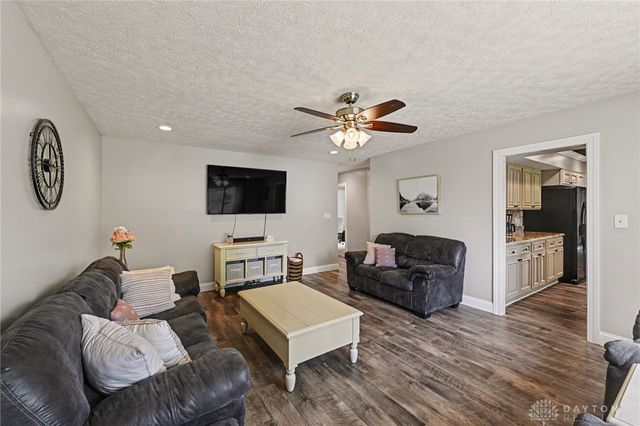 907 Debbie Court, Clayton, OH 45415