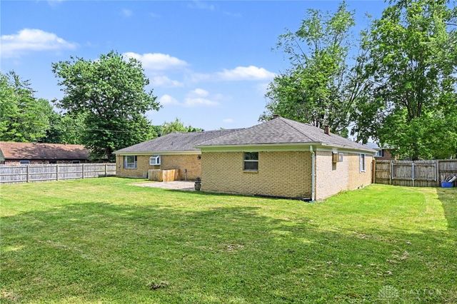 907 Debbie Court, Clayton, OH 45415