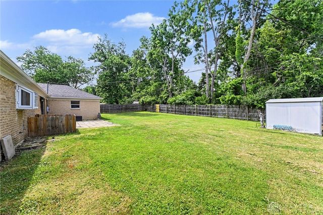 907 Debbie Court, Clayton, OH 45415
