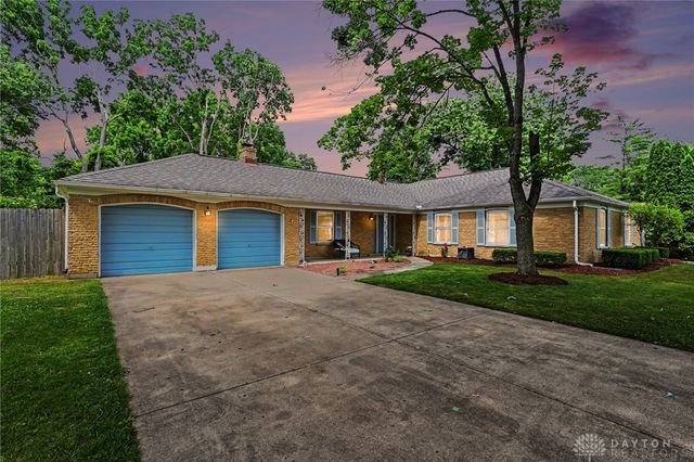 907 Debbie Court, Clayton, OH 45415