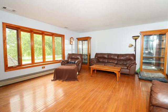 13164 W Hart Street, Wadsworth, IL 60083