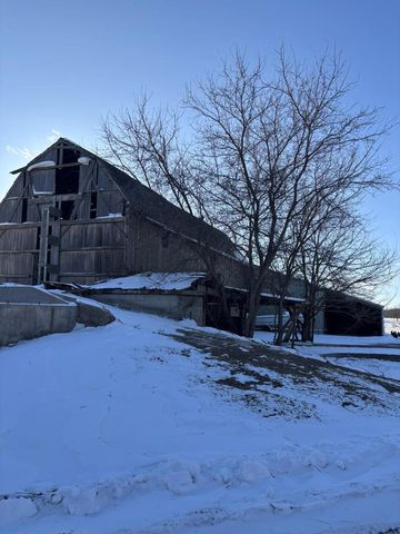 W397S11030 Chimney Rock, Eagle, WI 53119