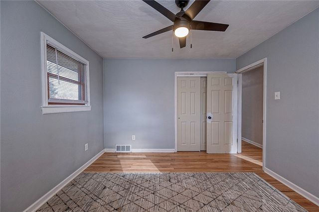 204 Marburger Rd, Forward Twp, PA 16033