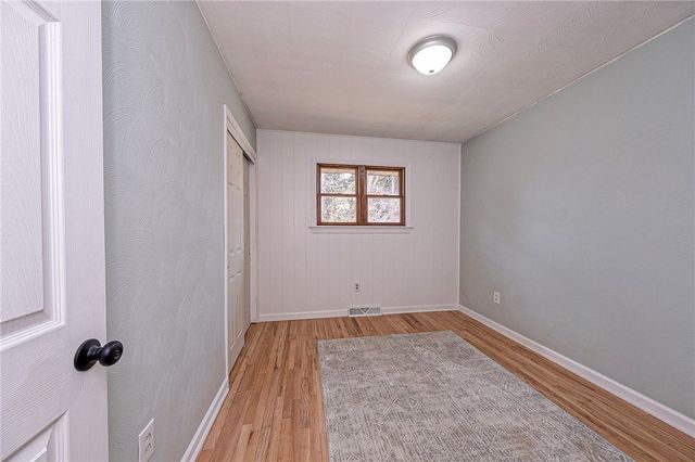 204 Marburger Rd, Forward Twp, PA 16033