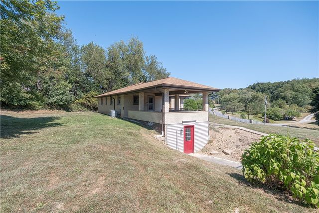 204 Marburger Rd, Forward Twp, PA 16033