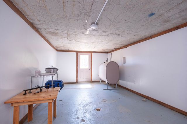 204 Marburger Rd, Forward Twp, PA 16033