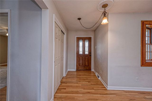 204 Marburger Rd, Forward Twp, PA 16033