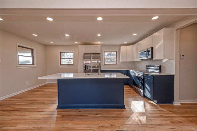 204 Marburger Rd, Forward Twp, PA 16033