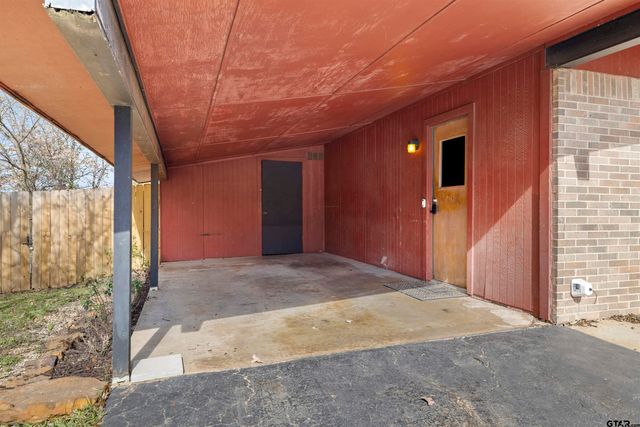 1329 Terre Haute, Tyler, TX 75701