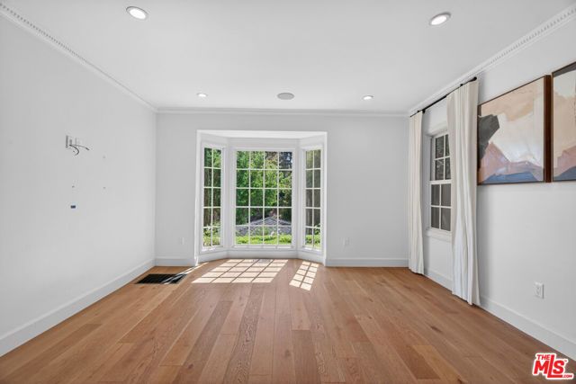 462 Warner Avenue, Los Angeles, CA 90024