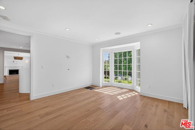 462 Warner Avenue, Los Angeles, CA 90024