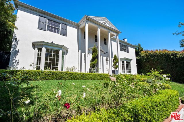 462 Warner Avenue, Los Angeles, CA 90024