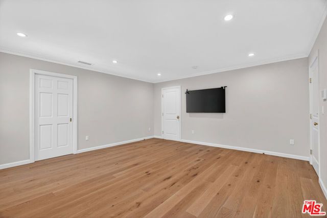 462 Warner Avenue, Los Angeles, CA 90024