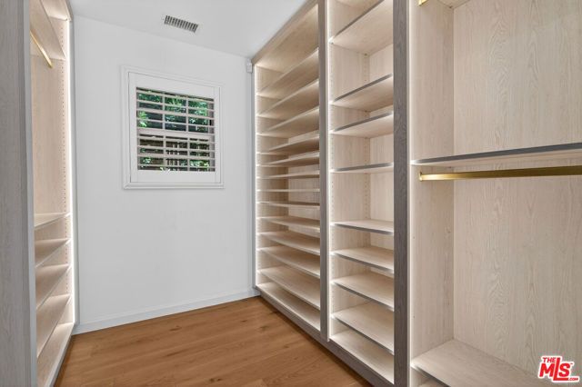 462 Warner Avenue, Los Angeles, CA 90024
