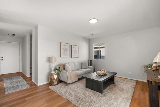 624 Sedona Meadows Drive NE, Rio Rancho, NM 87144