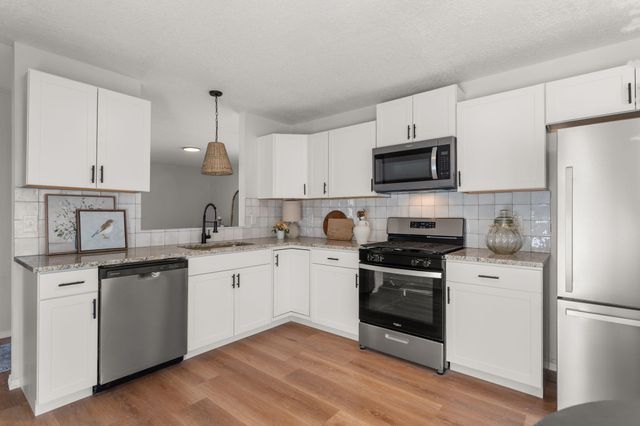 624 Sedona Meadows Drive NE, Rio Rancho, NM 87144