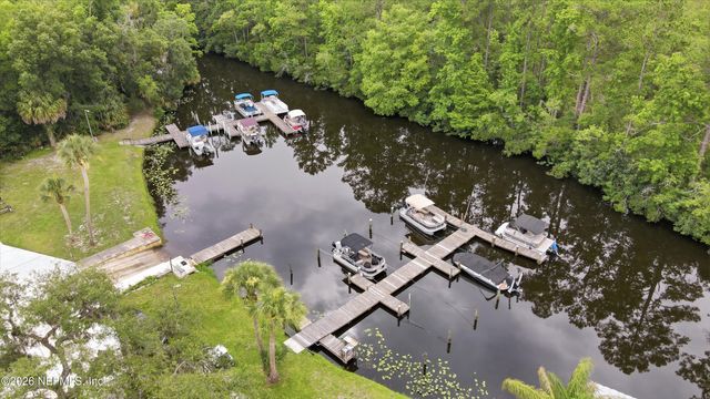 148 LAKE MARGO Drive, Satsuma, FL 32189