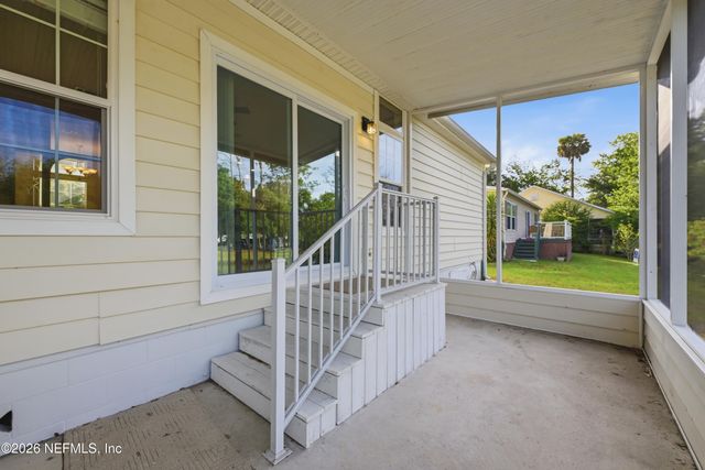 148 LAKE MARGO Drive, Satsuma, FL 32189