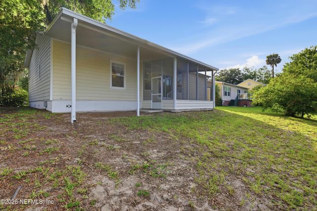 148 LAKE MARGO Drive, Satsuma, FL 32189