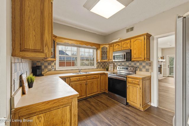 60 Magnolia Ct, Pendleton, KY 40055