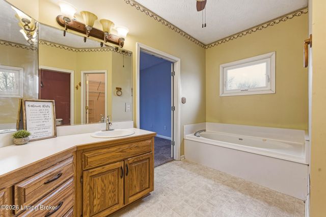 60 Magnolia Ct, Pendleton, KY 40055