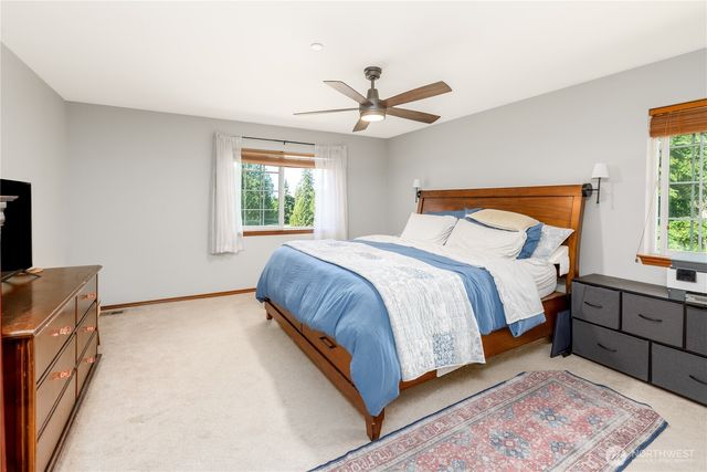 637 Del Guzzi Drive, Port Angeles, WA 98362