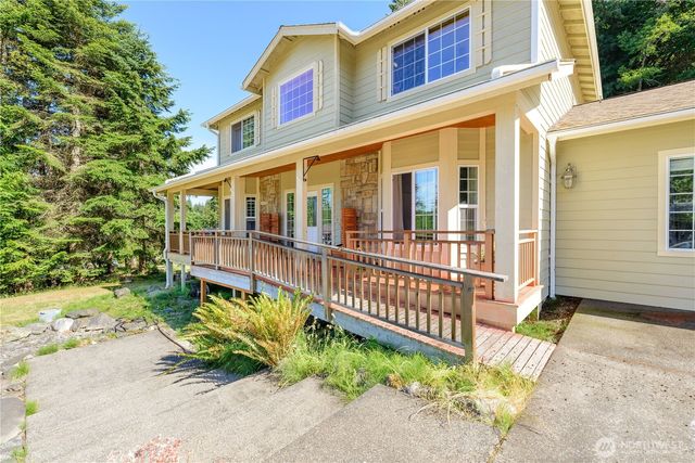 637 Del Guzzi Drive, Port Angeles, WA 98362