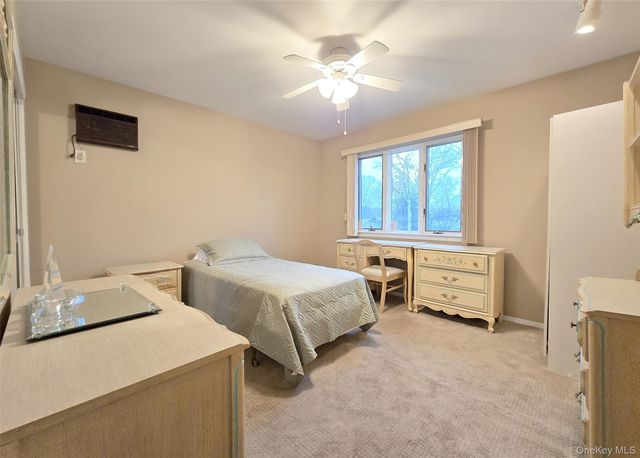 342 Thrift Street, Ronkonkoma, NY 11779