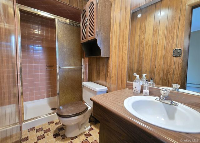 342 Thrift Street, Ronkonkoma, NY 11779