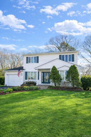 342 Thrift Street, Ronkonkoma, NY 11779