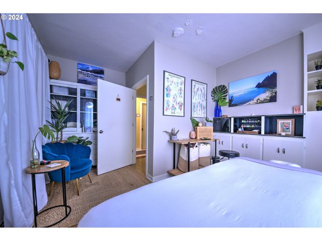 1034 LAWRENCE St, Eugene, OR 97401