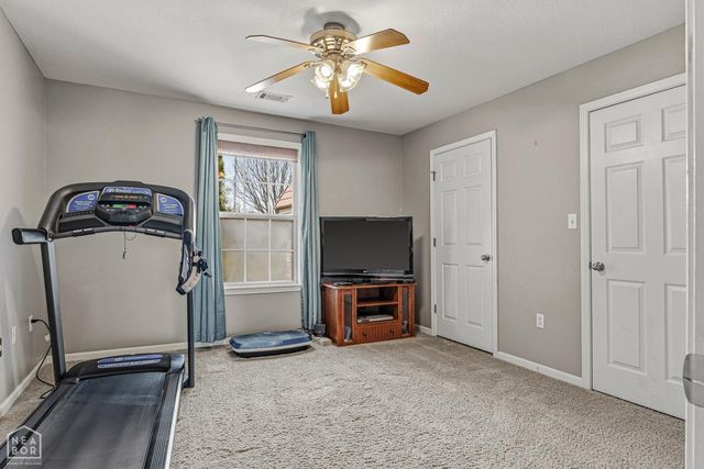 5502 S 32nd Street, Paragould, AR 72450