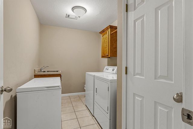 5502 S 32nd Street, Paragould, AR 72450