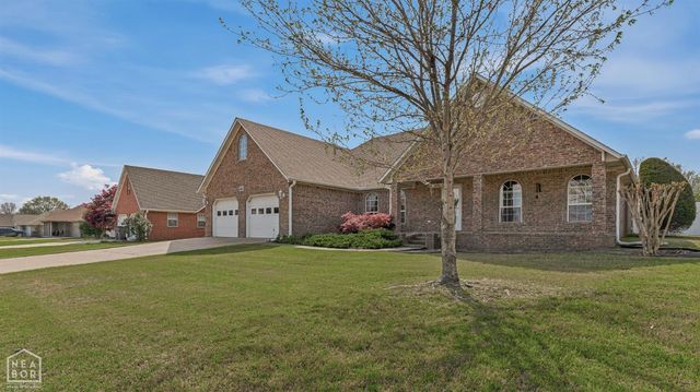 5502 S 32nd Street, Paragould, AR 72450