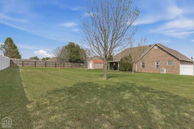5502 S 32nd Street, Paragould, AR 72450
