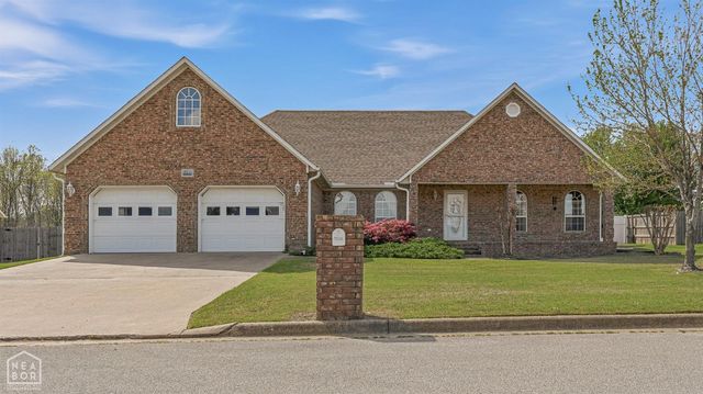 5502 S 32nd Street, Paragould, AR 72450