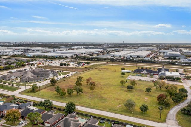 0 Fairmont Parkway, La Porte, TX 77571