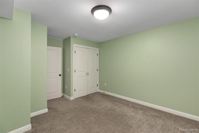 4915 Walnut Lake Road, West Bloomfield, MI 48323