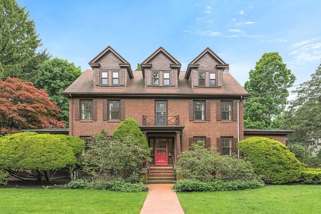 30 Rangeley Road, Winchester, MA 01890