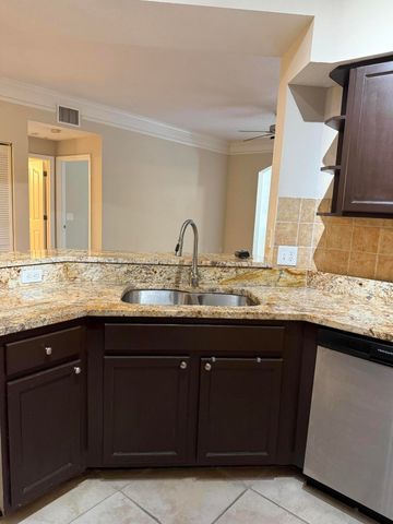 1111 Myrtlewood Circle E 1111, Palm Beach Gardens, FL 33408