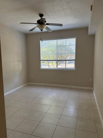 1111 Myrtlewood Circle E 1111, Palm Beach Gardens, FL 33408