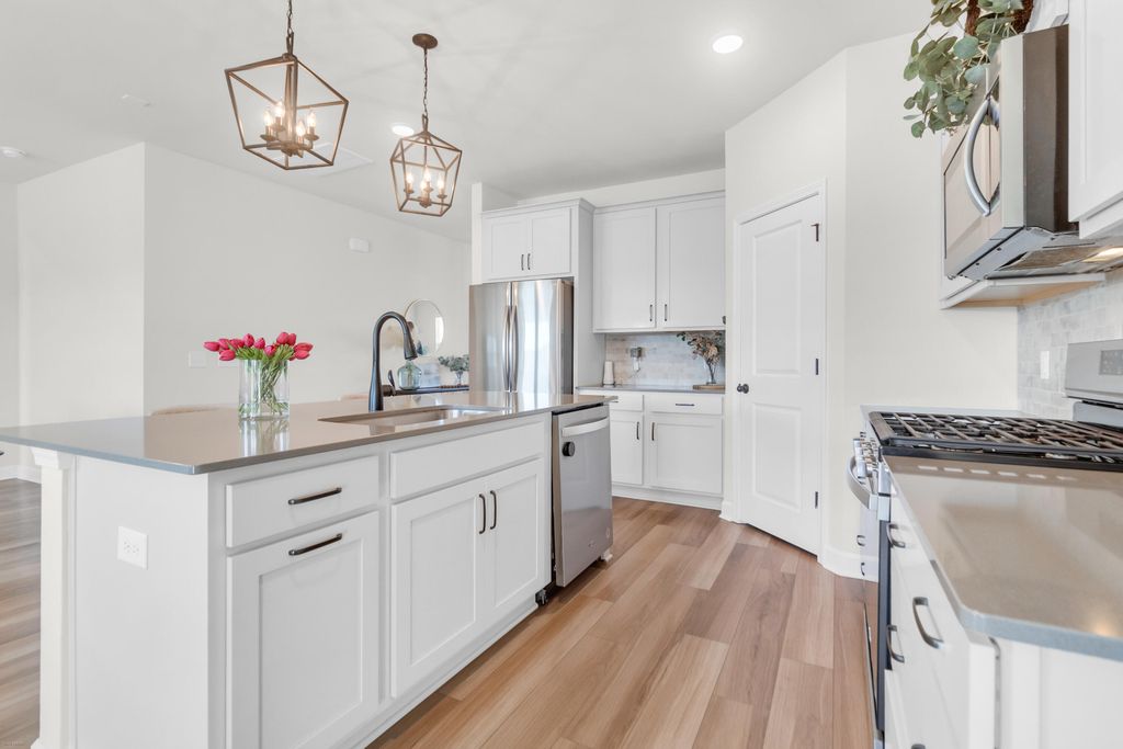 Image 11 of property listing at 765 Sienna Way, Summerville, SC 29486